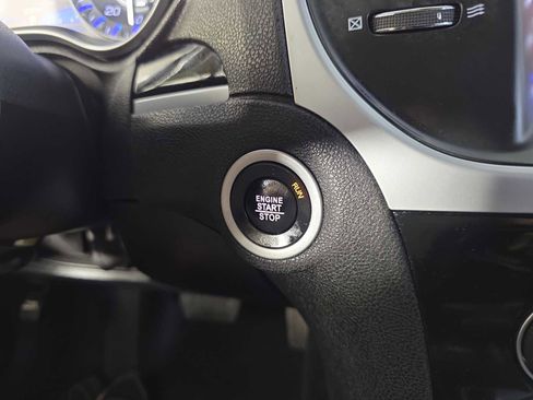 Used 2023 Chrysler 300 Touring image 17