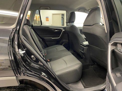 Used 2025 Toyota RAV4 XLE image 14