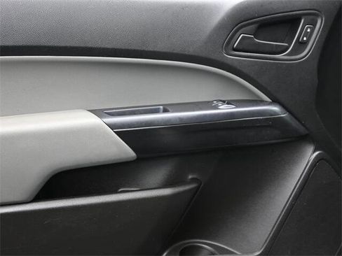 Used 2020 Chevrolet Colorado W/T image 10