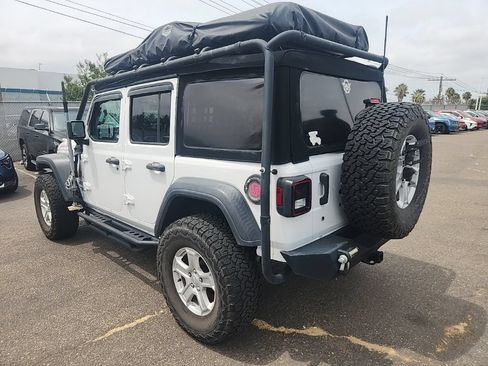 Used 2018 Jeep Wrangler Unlimited Sport S AWD/4WD image 11
