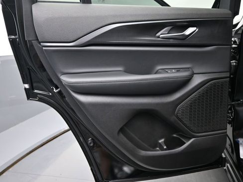 New 2025 Jeep Grand Cherokee Laredo X w/ Luxury Tech Group I image 14