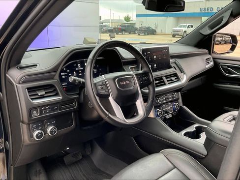 Used 2022 GMC Yukon SLT w/ SLT Luxury Package image 18