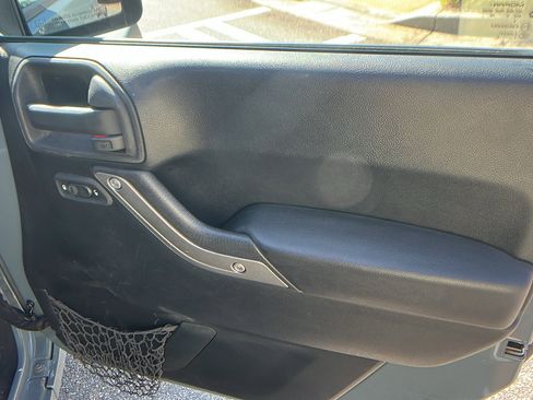 Used 2015 Jeep Wrangler Unlimited Sport w/ Quick Order Package 24S image 17