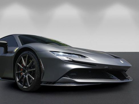 Certified 2022 Ferrari SF90 Stradale AWD/4WD image 9