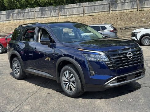 New 2026 Nissan Pathfinder SL AWD/4WD image 5