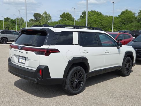 New 2026 Subaru Outback Limited XT image 3