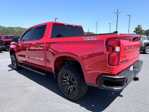 Used 2021 Chevrolet Silverado 1500 Custom Trail Boss w/ LPO, Dark Essentials Package AWD/4WD image 7