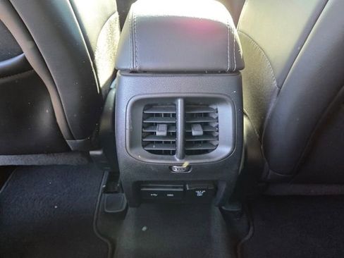 Used 2020 Jeep Cherokee Limited image 21