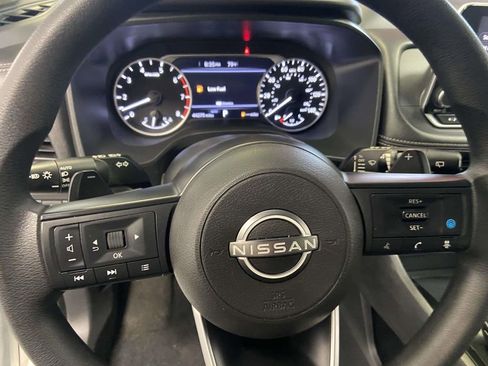 Used 2024 Nissan Rogue SV AWD/4WD image 19