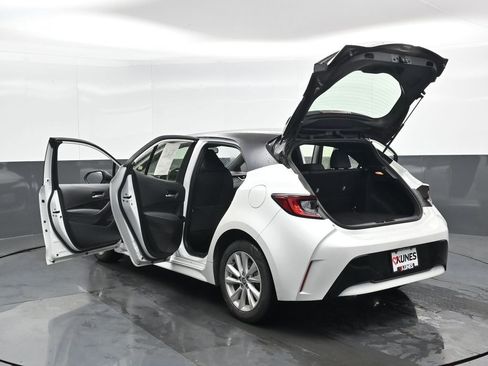 Used 2023 Toyota Corolla SE w/ SE Premium Package image 53