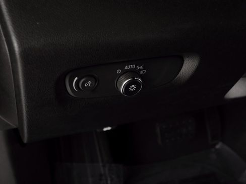 Used 2019 Chevrolet Traverse LS image 24