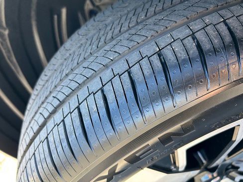 New 2025 Mitsubishi Outlander SE image 13