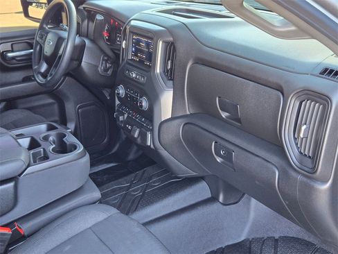 Used 2025 Chevrolet Silverado 2500 Custom w/ Custom Value Package image 26