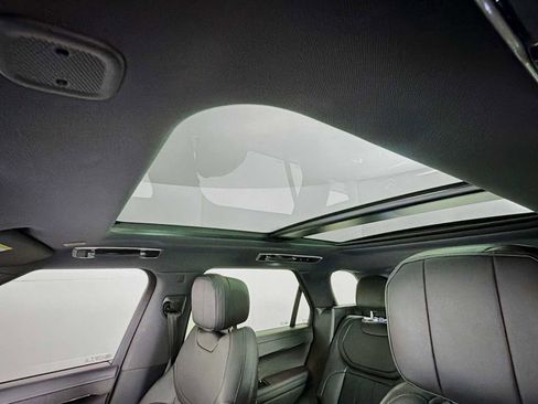 Used 2025 Land Rover Range Rover Sport Dynamic SE image 12