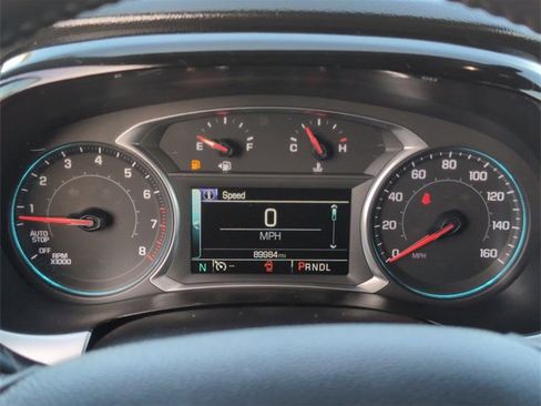 Used 2018 Chevrolet Traverse LT image 12