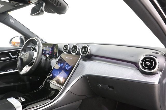 Used 2025 Mercedes-Benz C 300 4MATIC Sedan image 17