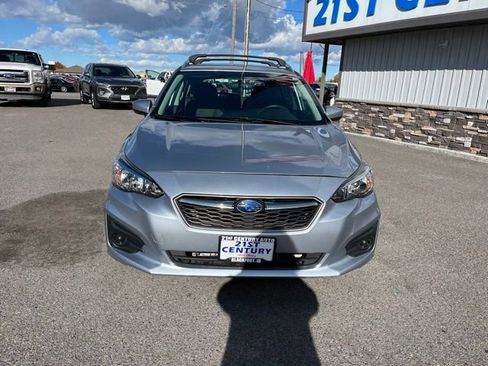Used 2019 Subaru Impreza 2.0i Premium image 4