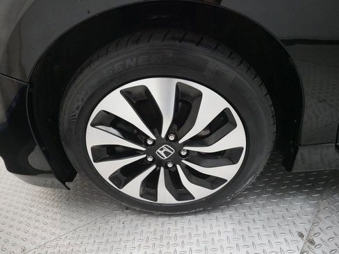 Used 2017 Honda Accord Touring image 28