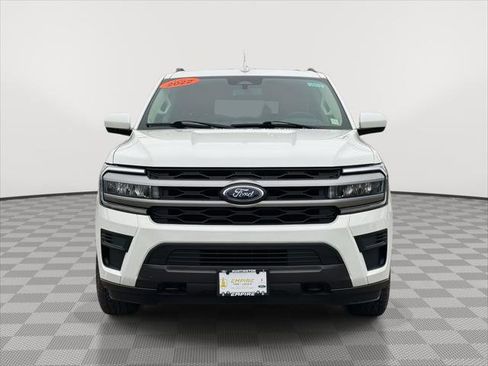 Used 2022 Ford Expedition XLT image 2