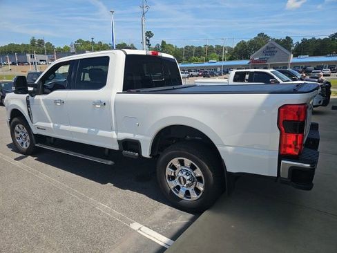 Used 2023 Ford F350 Lariat w/ Lariat Ultimate Package image 4