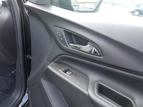 Used 2021 Chevrolet Equinox LT image 33