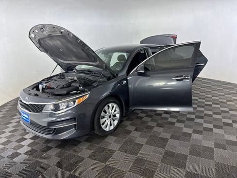 Used 2017 Kia Optima LX w/ Option Group 014 FWD image 13