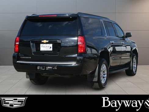 Used 2020 Chevrolet Suburban LT AWD/4WD image 5