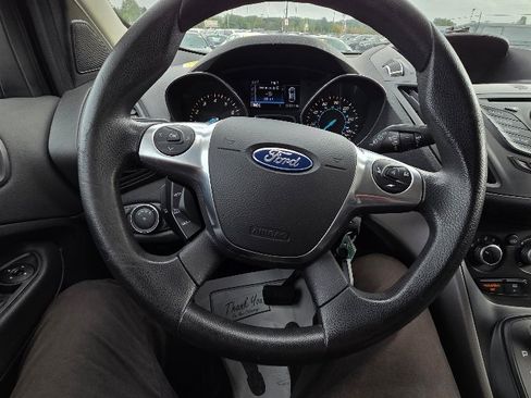 Used 2016 Ford Escape SE image 17