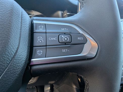 New 2026 Jeep Compass Limited image 20