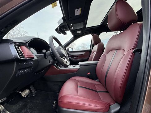 Used 2025 MAZDA CX-70 3.3 Turbo S w/ Premium Package image 14