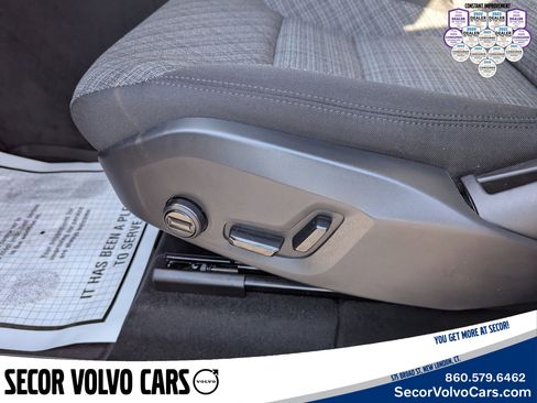 Certified 2024 Volvo XC60 B5 Core w/ Protection Package Premier image 9