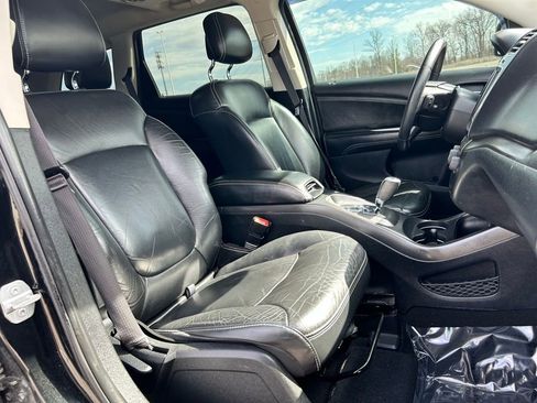 Used 2015 Dodge Journey Crossroad w/ Flexible Seating Group image 11