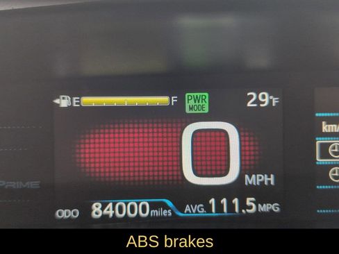 Used 2017 Toyota Prius Prime Premium image 18