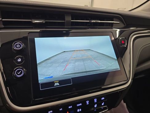 Used 2023 Chevrolet Bolt EUV LT w/ Comfort Package FWD image 22