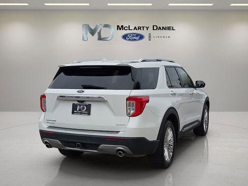 Certified 2022 Ford Explorer Limited w/ Limited Technology Package AWD/4WD image 5