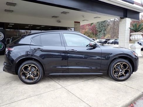 New 2025 Alfa Romeo Stelvio Sprint AWD/4WD image 7