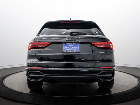 Used 2025 Audi Q3 2.0T Premium w/ Convenience Package AWD/4WD image 19