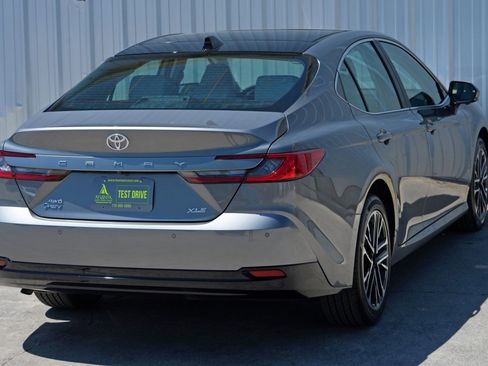 Used 2026 Toyota Camry XLE w/ Premium Plus Package image 48