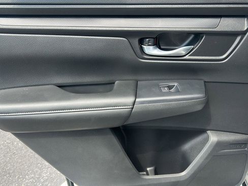 Used 2025 Honda CR-V EX image 16