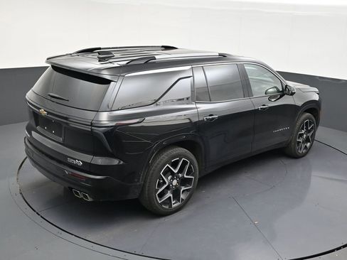 Used 2025 Chevrolet Traverse High Country image 16