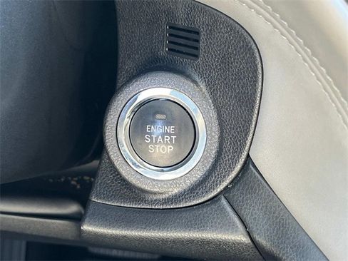 Used 2023 Subaru Outback Premium image 16