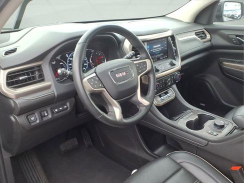 Used 2023 GMC Acadia Denali w/ Black Diamond Edition image 7
