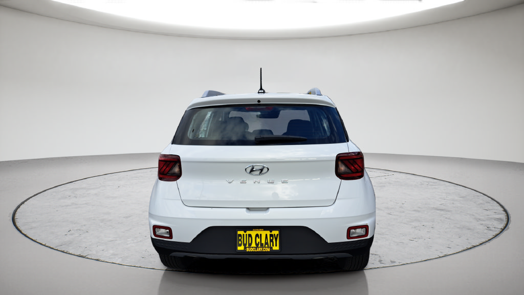Used 2026 Hyundai Venue SEL FWD image 16