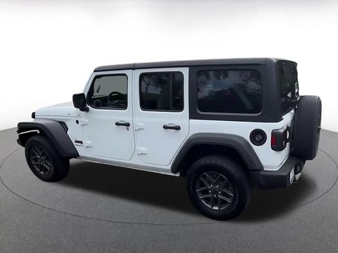 Used 2025 Jeep Wrangler Unlimited Sport AWD/4WD image 10