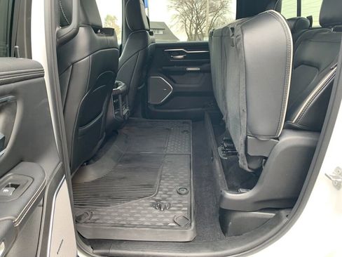 Used 2025 RAM 1500 Laramie w/ Night Edition image 32