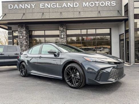 Used 2026 Toyota Camry SE image 14