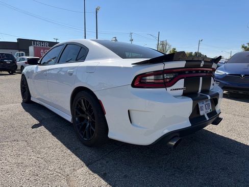 Used 2016 Dodge Charger R/T Scat Pack w/ Beats Audio Group image 3