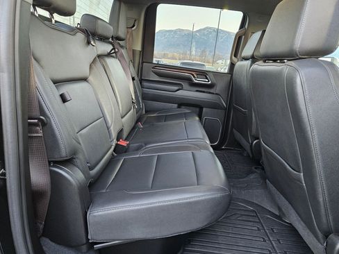 Used 2024 GMC Sierra 3500 SLT image 33