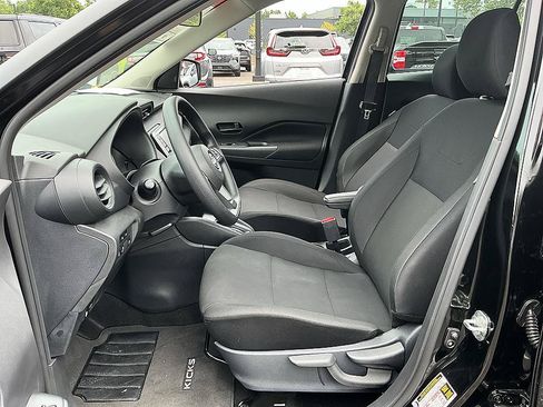 Certified 2025 Nissan Kicks Play S FWD image 12