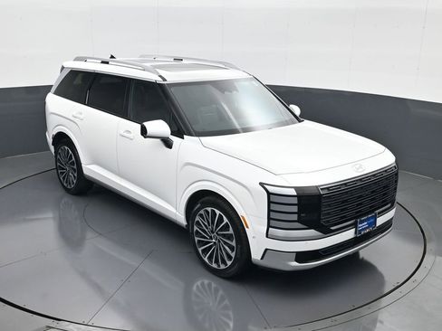 Used 2026 Hyundai Palisade Calligraphy image 16